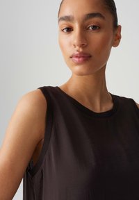 OPUS REGULAR FIT - Jerseykleid - midnight brown