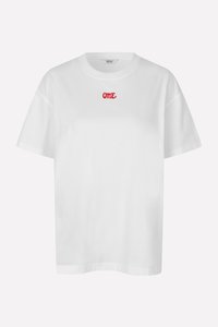 Witte katoenen t-shirt met korte mouwen, een ronde hals en een kleine rode "ONE" tekstgrafiek op de borst.
