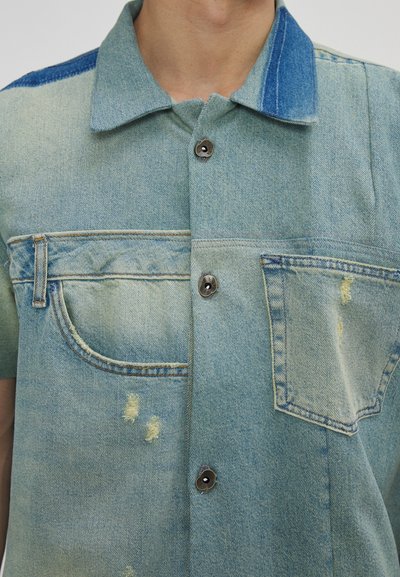 ŚILPA KALI UNISEX - Gombos blúz - blue washed