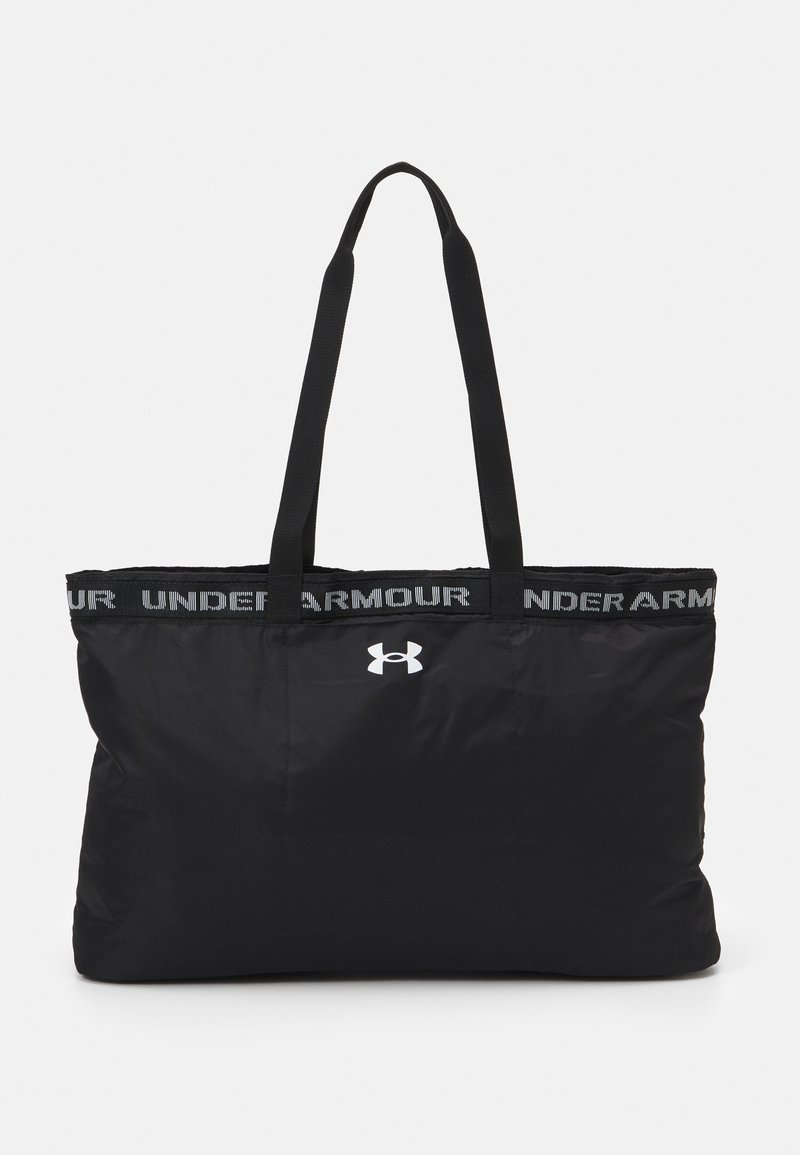 Bolso tote negro hecho de tela resistente, con dos asas de hombro robustas, un logo impreso en la parte frontal y una banda superior en contraste.