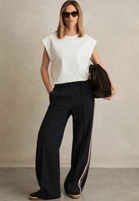 Reiss Dresside alumine osa - navy