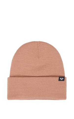 Gorro de punto marrón claro con puño doblado y una pequeña etiqueta negra con un logotipo blanco en forma de corazón.