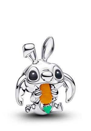 Figura di coniglietto d'argento che tiene e mordicchia una grande carota arancione con punta verde, con grandi occhi e orecchie espressive.