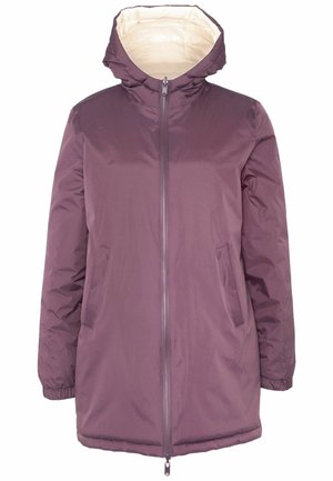 Chaqueta aislante morada con capucha, cremallera frontal y dos bolsillos laterales. Presenta un exterior suave y un forro interior de color claro que contrasta.
