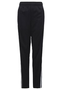 Pantalones deportivos negros con una cinturilla elástica, dos bolsillos laterales y rayas blancas a lo largo de las costuras exteriores para contraste. Textura de tela suave.