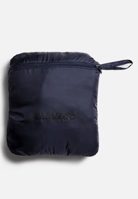 Mörkblå vadderad påse i slät nylon, med en övre dragkedja och ett kort handtag. Prägling av logotyp placerad på framsidan.