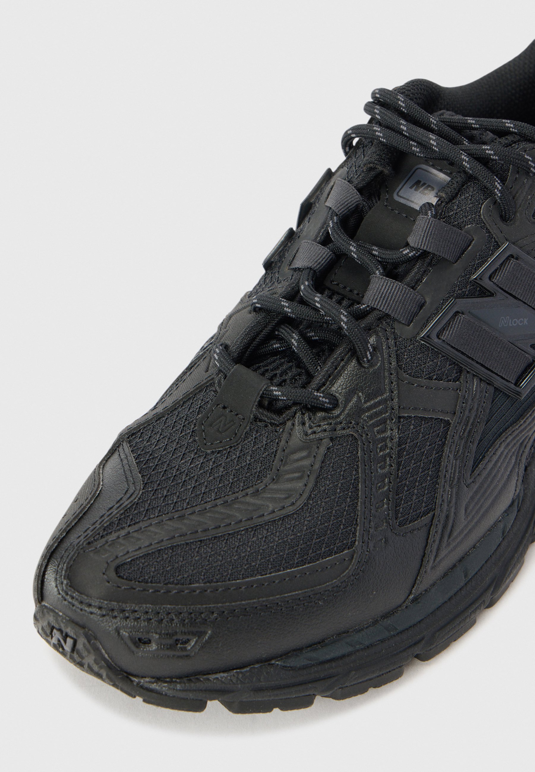 靴 New Balance M1906A New Balance M1906 UNISEX - Trainers - black - Zalando.co.uk