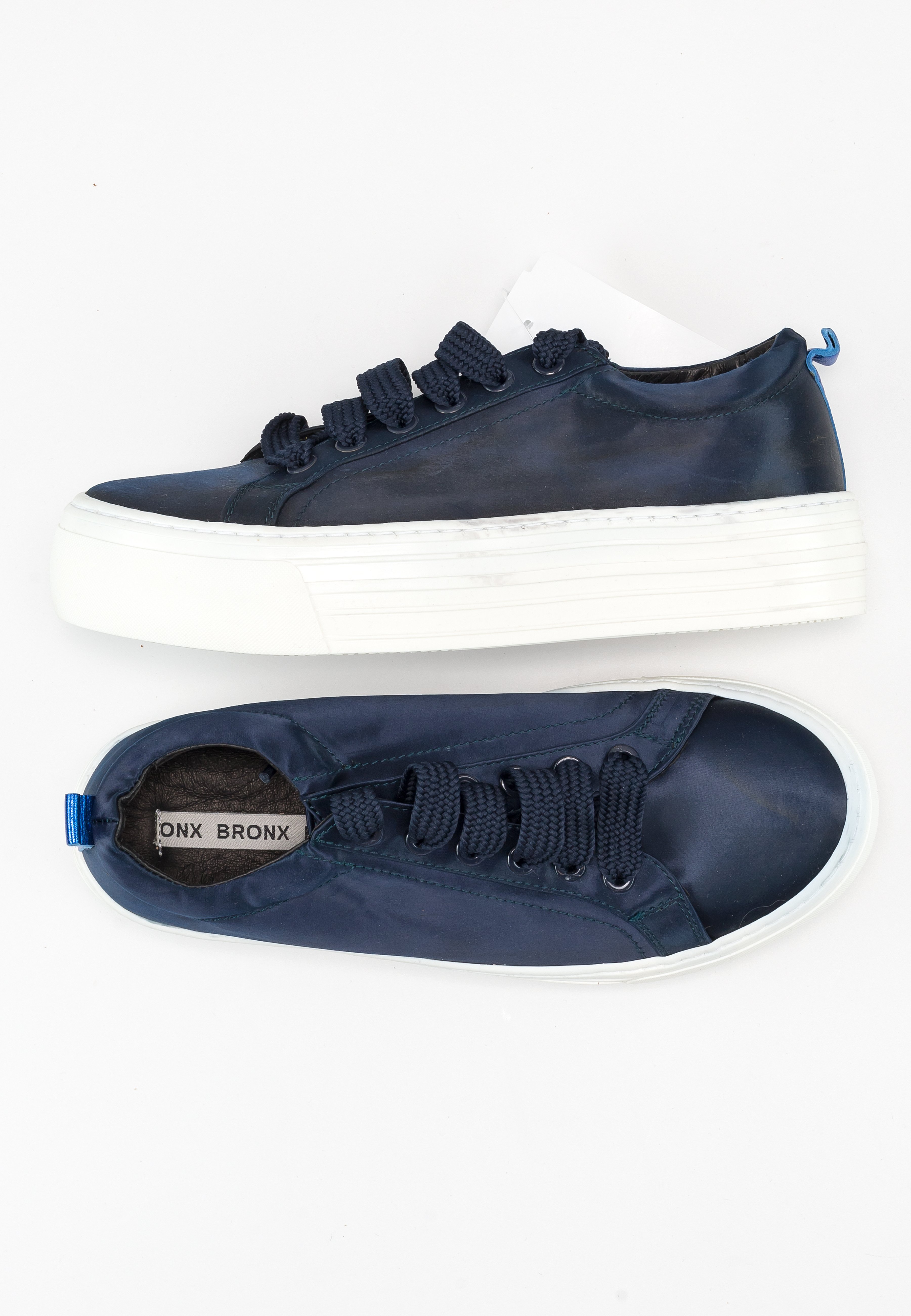 Tayke-Over Retro Blue