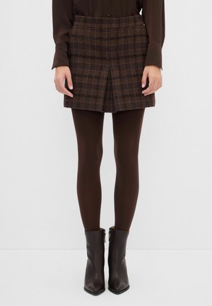 Shorts - brown