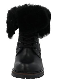Svarta läderankelstövlar har en mjuk krage av svart syntetisk päls, rund tå och snörningsdesign med metallöglor och texturerade siddelement.