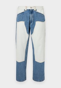 Denim teksad, millel on helesinine värv koos valgete kontrastsete laigudega ja beežide õmblustega. Sirge sääre disain kõrgema talje jaoks.
