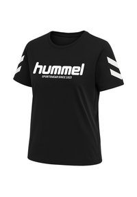 Sort sports t-shirt med korte ærmer. Har hvidt "hummel" logo og striber på ærmerne. Fremstillet af blødt, åndbart stof.