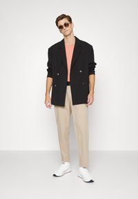 Lee SHAPED TEE - T-shirt básica - rust