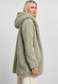 Urban Classics LADIES SHERPA JACKET - Vinterkappa /-rock - softsalvia