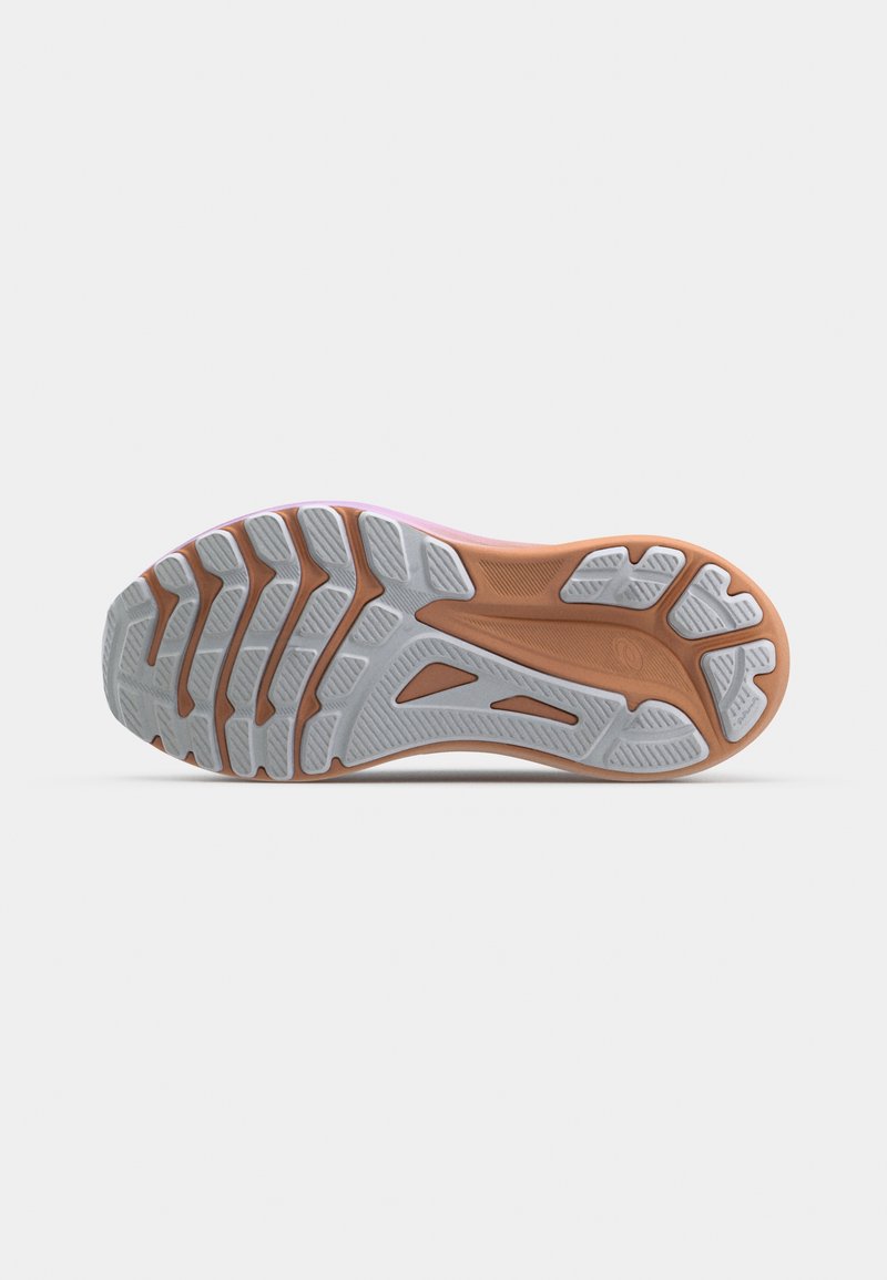 Semelle de chaussure avec une surface en caoutchouc blanc, présentant un motif texturé et un accent marron clair. Design rainuré pour l'adhérence et la flexibilité.