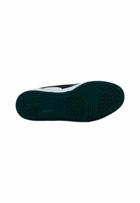 Suela de zapatilla de goma negra con patrones texturizados de agarre; presenta un diseño de franjas blancas y un detalle de marca.