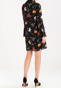 More & More Vestito casual - black