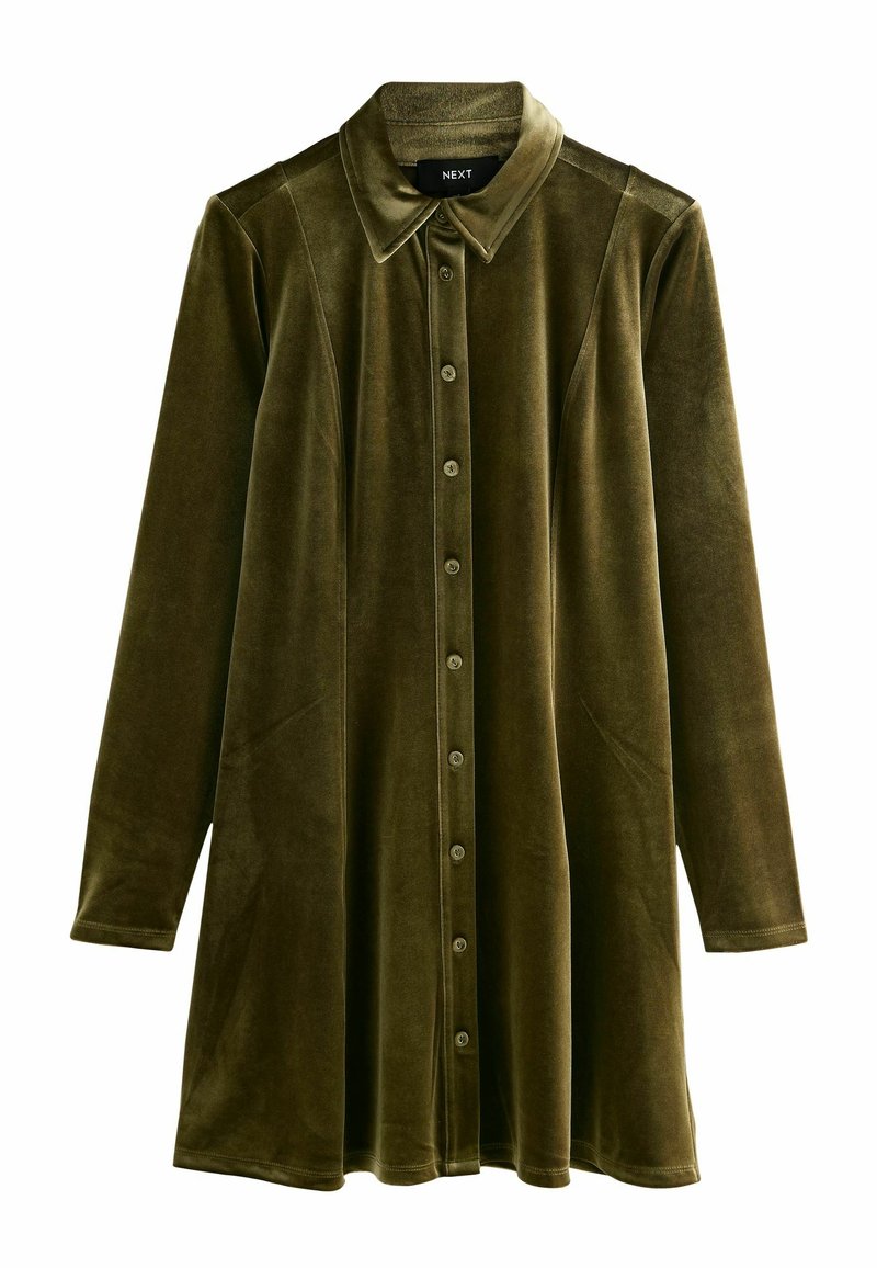 Olivengrünes Samthemdkleid mit langen Ärmeln, Spitzkragen, durchgehender Knopfleiste und Seitentaschen, das eine glatte, weiche Textur aufweist.