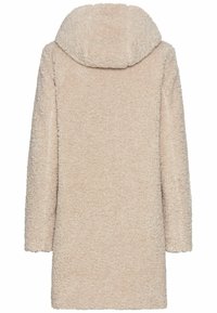 Beige Fleece-Mantel mit einem breiten, weichen Kragen, langen Ärmeln und einer strukturierten, plüschigen Oberfläche. Der Mantel hat ein mid-längliches Design und einen schlichten Schnitt.