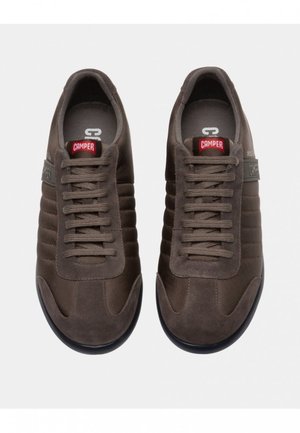 Camper PELOTAS XL - Trainers - braungrau