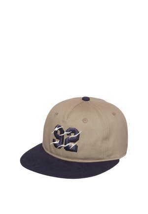 Beżowa czapka z daszkiem w kolorze granatowym, z haftowaną liczbą "92" w granatowych i białych nićmi. Wykonana z bawełny, o gładkiej fakturze.