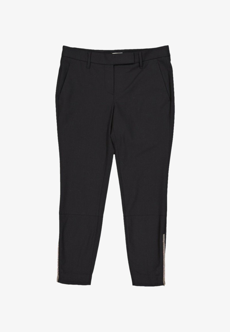 Pantalon slim noir avec poches latérales, passants de ceinture et détail zippé aux poignets des chevilles, posé à plat sur fond blanc.