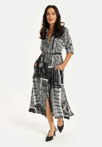 Liquorish Shirt dress - multi coloured