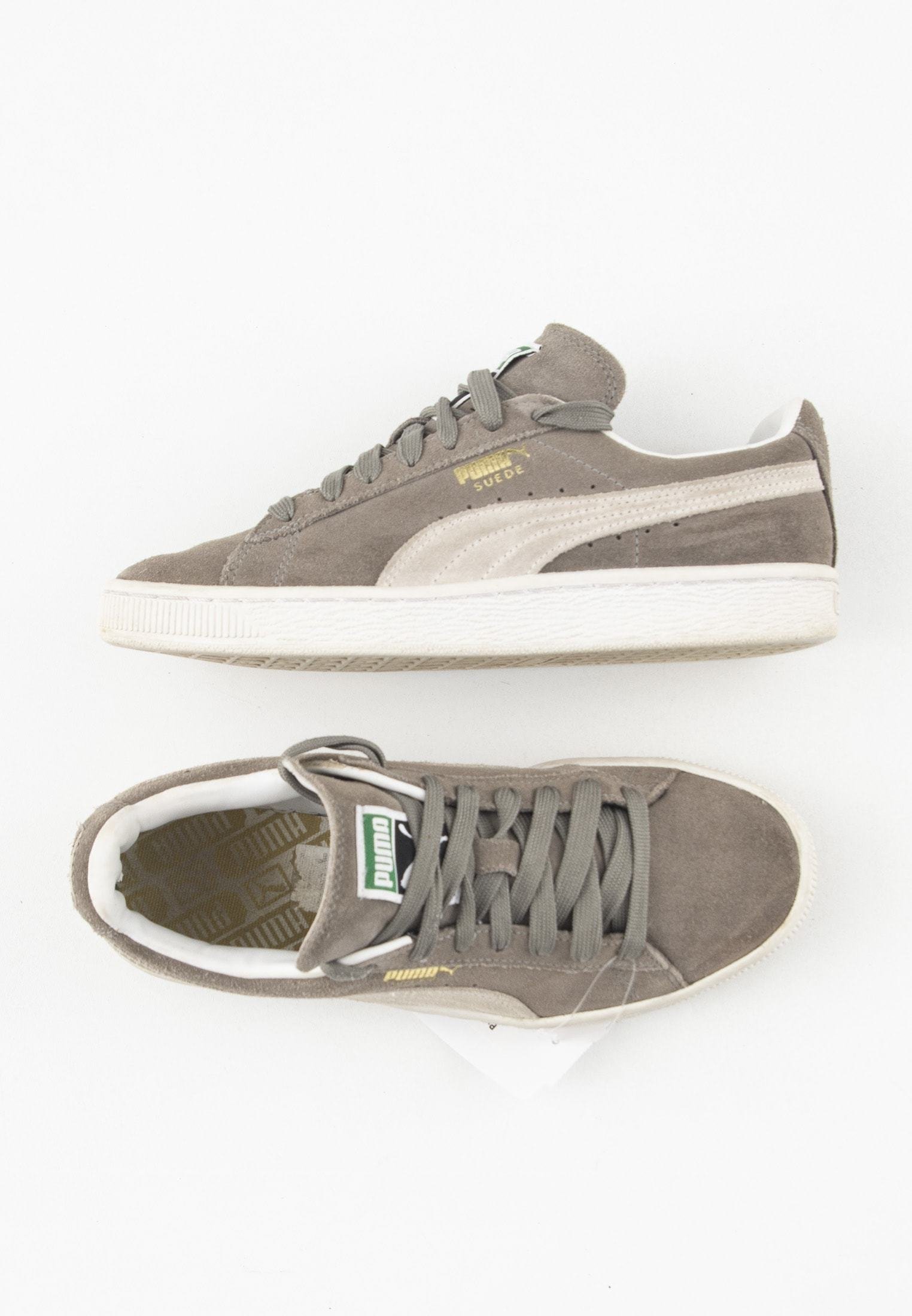 grey puma sneakers