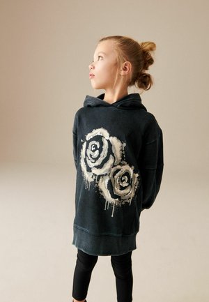 Pusa - charcoal black rose
