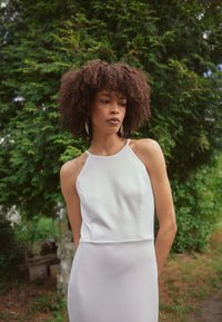 WAL G. WGXZL WEDDING - I DO DROP RUFFLE MAXI DRESS - Roupa de cerimónia - white