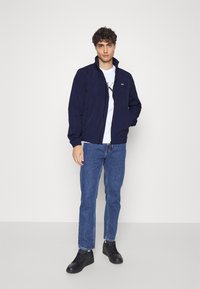 Tommy Jeans ESSENTIAL CASUAL - Lagana jakna - twilight navy