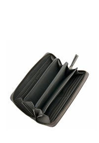 Portafoglio in pelle grigia con chiusura a zip, dotato di più compartimenti, slot per carte e una texture liscia all'interno e all'esterno.