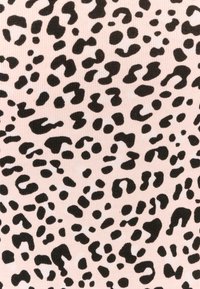 Unselected, rose animalier