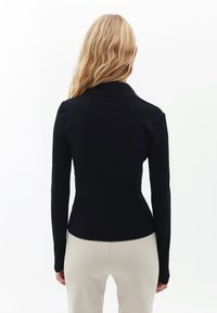 OXXO Top s dlouhým rukávem - black