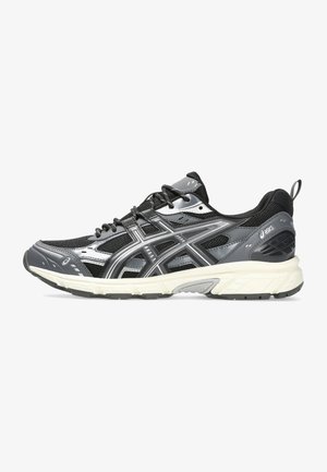 - Sneakersy niskie