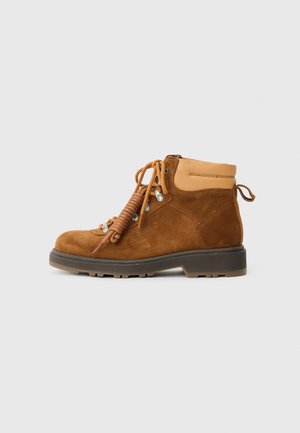 WOOTLYNNE - Bottines à lacets - cognac