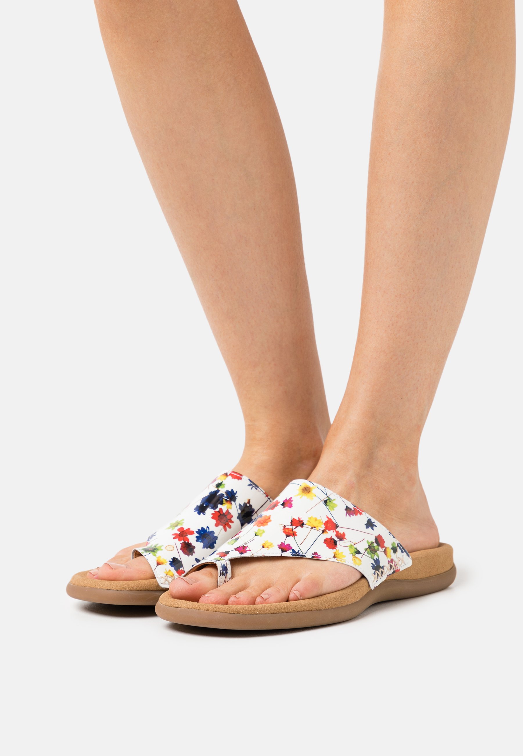 crocs kadee flip flops women