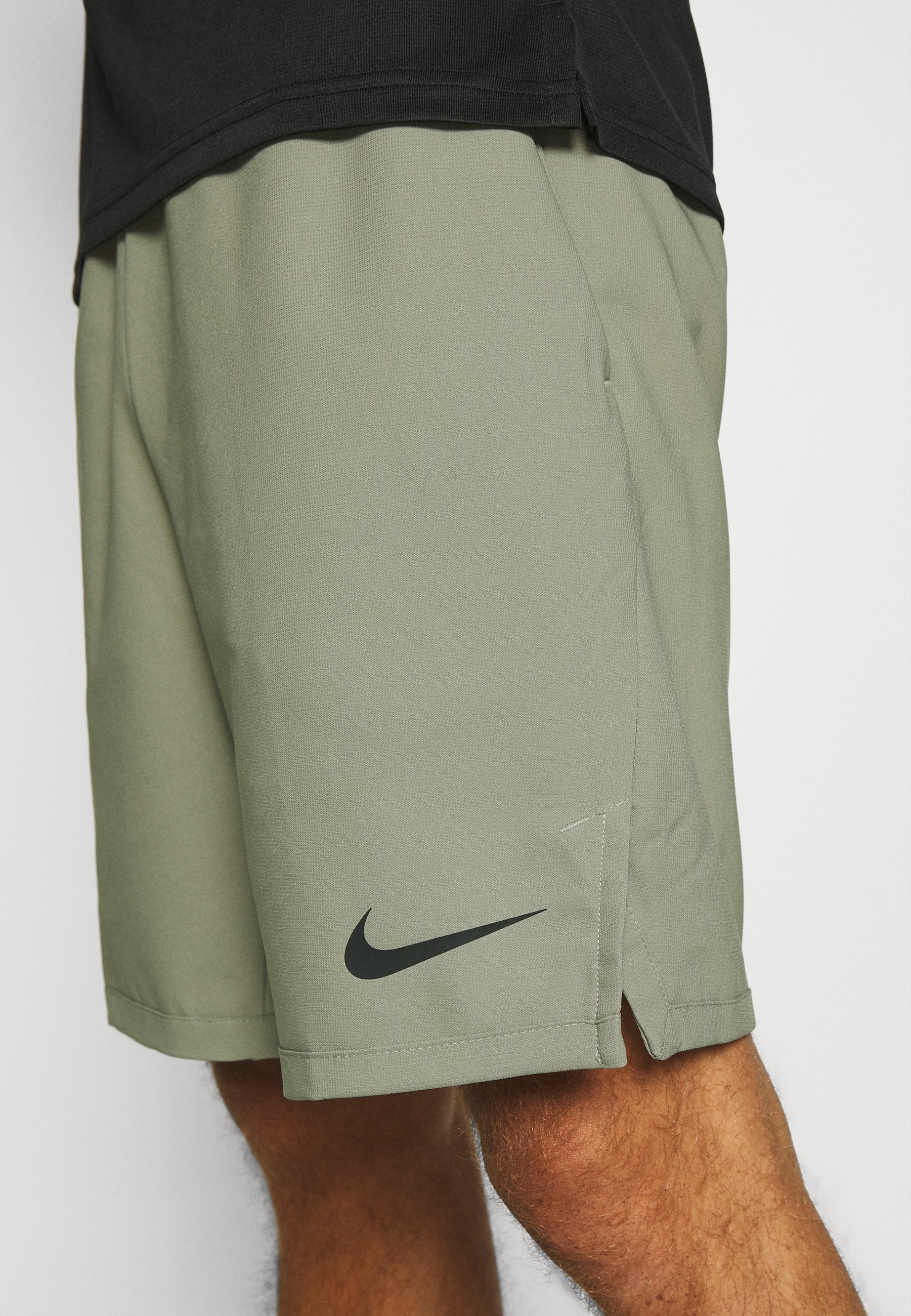 nike flex vent max shorts