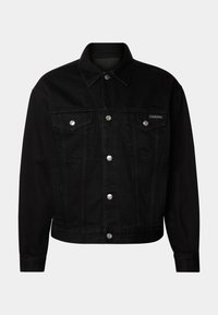 Svart denimjacka med klassisk krage, framfickor, silverknappslås och en något kortad passform. Den har ett strukturerat tyg.