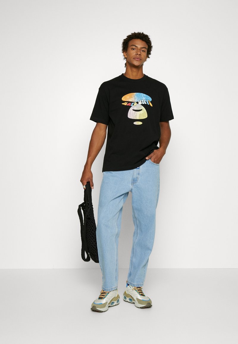 AAPE By A Bathing Ape PANTS - Jeans Relaxed Fit - bleached denim 