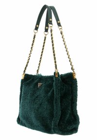 Borsa a tracolla in pelliccia sintetica verde con superficie testurizzata, accessori in metallo dorato e doppi manici che combinano elementi in pelle e catena; presenta un accento con logo.