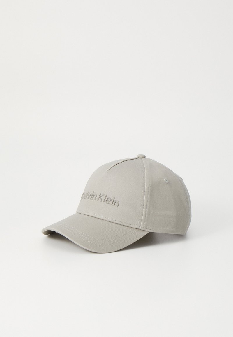 Calvin Klein MUST UNISEX - Pet - london fog