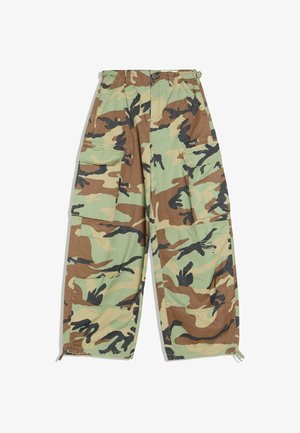 Bershka, CAMOUFLAGE - CARGO TROUSERS - Cargo trousers - khaki