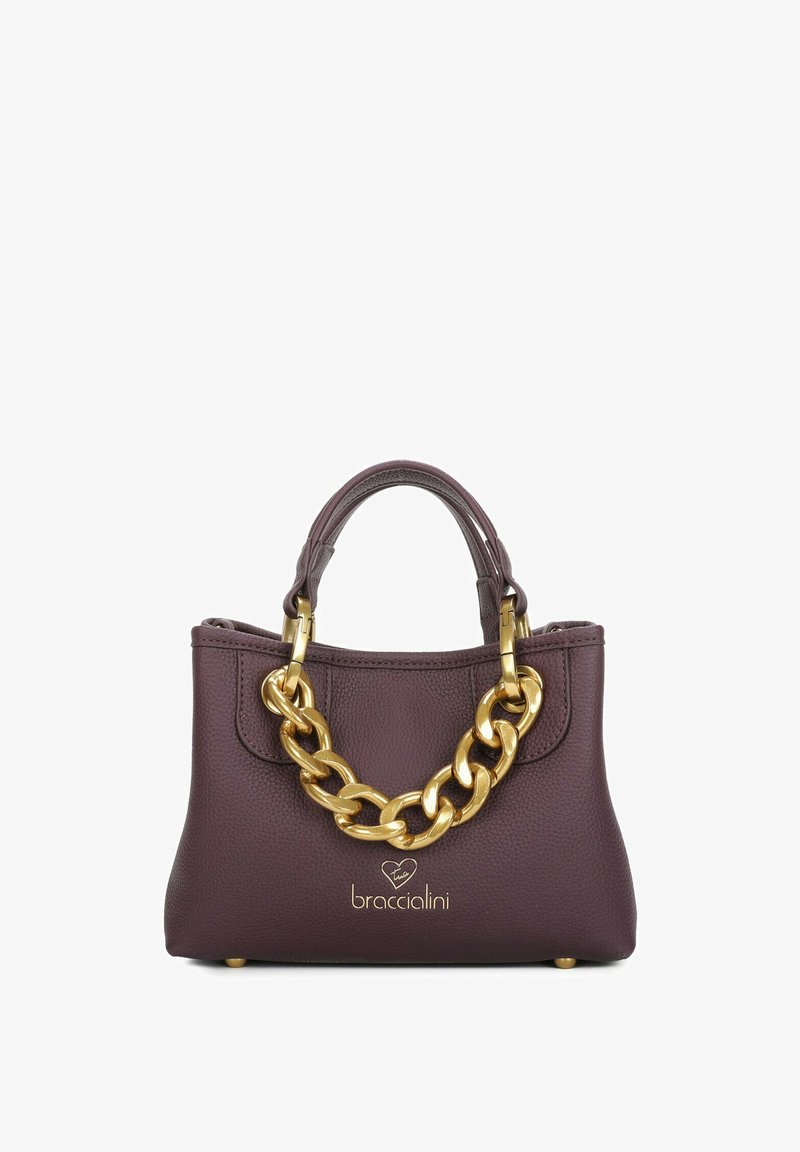 Borsa a tracolla in pelle viola con una forma strutturata, dotata di manico in catena dorata e un accento con logo. Esterno testurizzato con piedini protettivi.