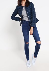 Sisley Allvädersjacka - blue