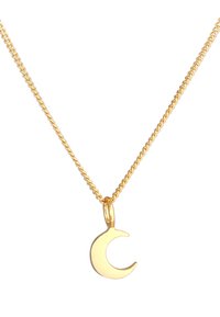 Collana d'oro con catena intrecciata e pendente a forma di luna crescente, dotata di una finitura lucida e di una texture liscia.