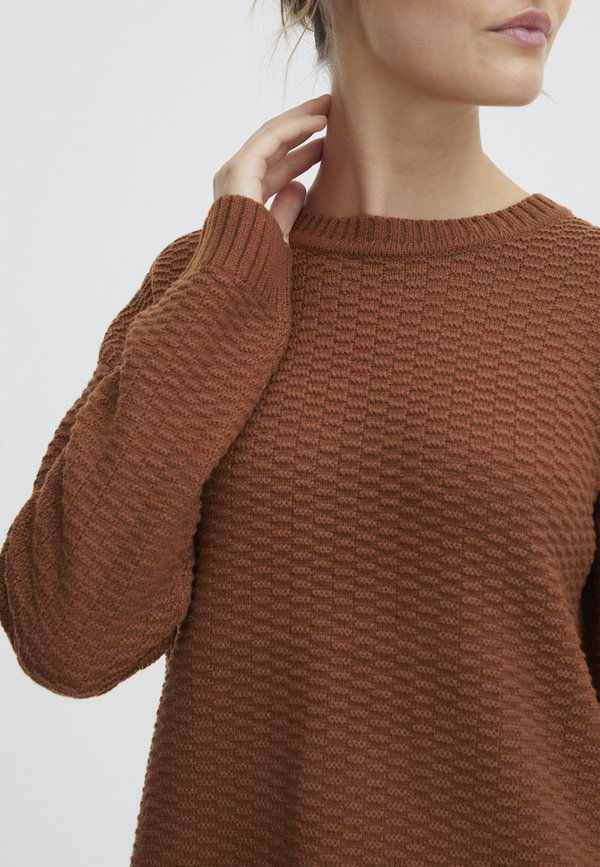 OXMilla - Jumper - brunette3