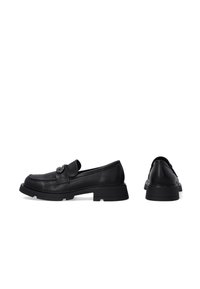 Schwarze Lederloafers mit runder Spitze, niedrigem, gestapeltem Absatz und dekorativem Schnallen-Detail. Glatte Textur mit minimalistischem Design.