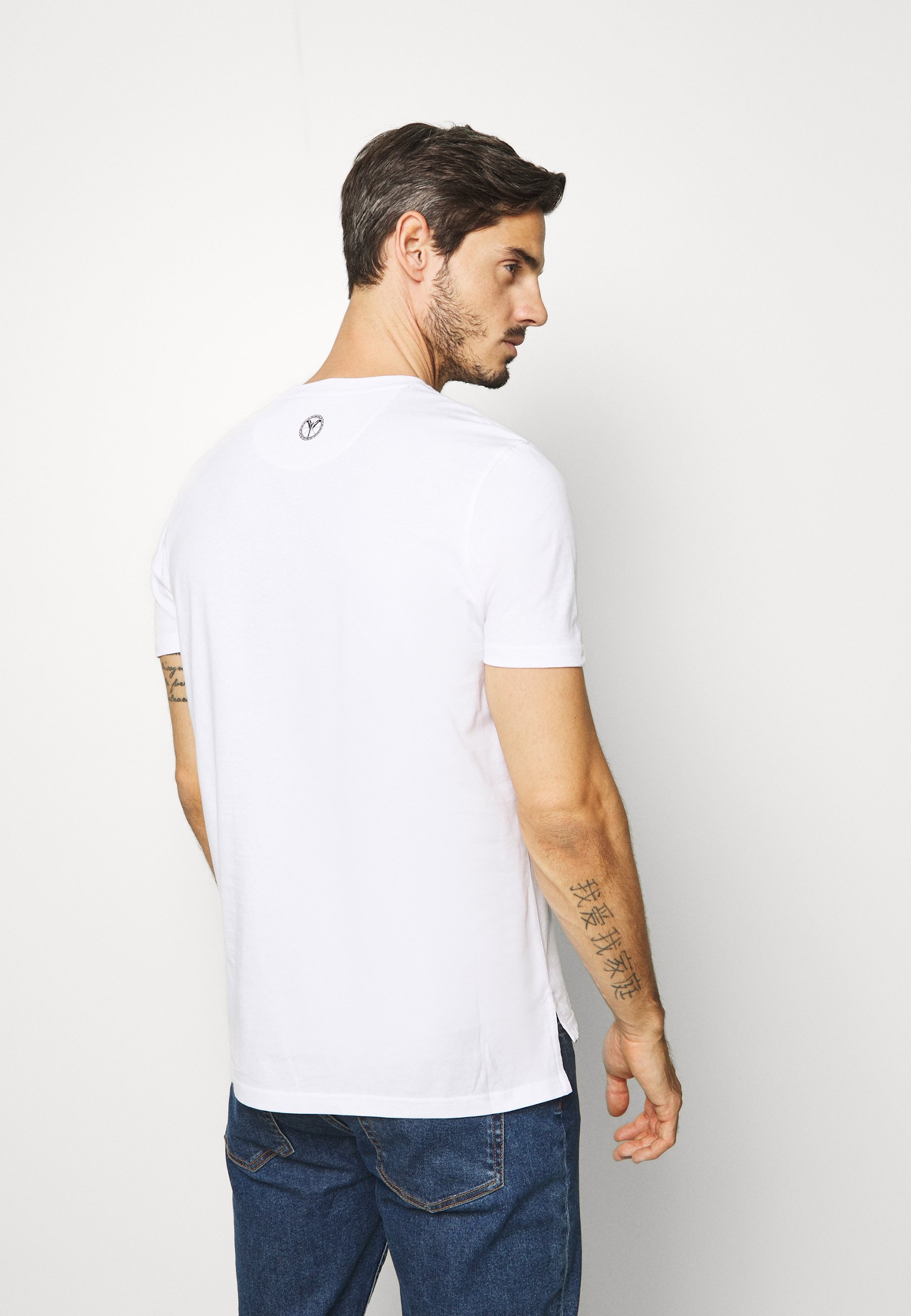 Carlo Colucci PRIDE SHIRT T shirts med print weiss Carlo Colucci Poloskjorter - weiss