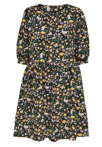 Vestido floral con fondo negro y patrones en amarillo, rosa y verde. Mangas cortas abullonadas y una cintura fruncida para dar forma.